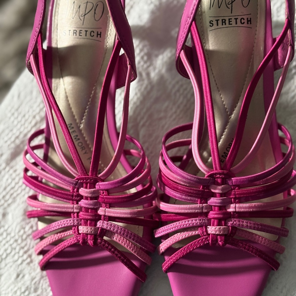 Elegant Pink Strappy Heels with Intricate Design